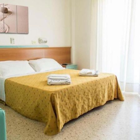 Hotel Nautilus Cattolica Exterior foto