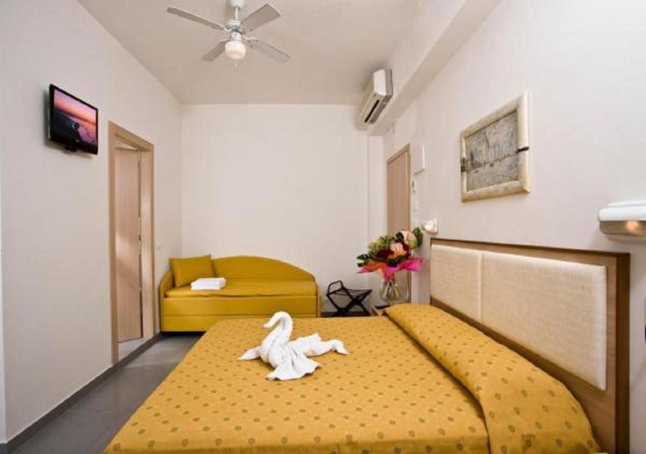 Hotel Nautilus Cattolica Quarto foto